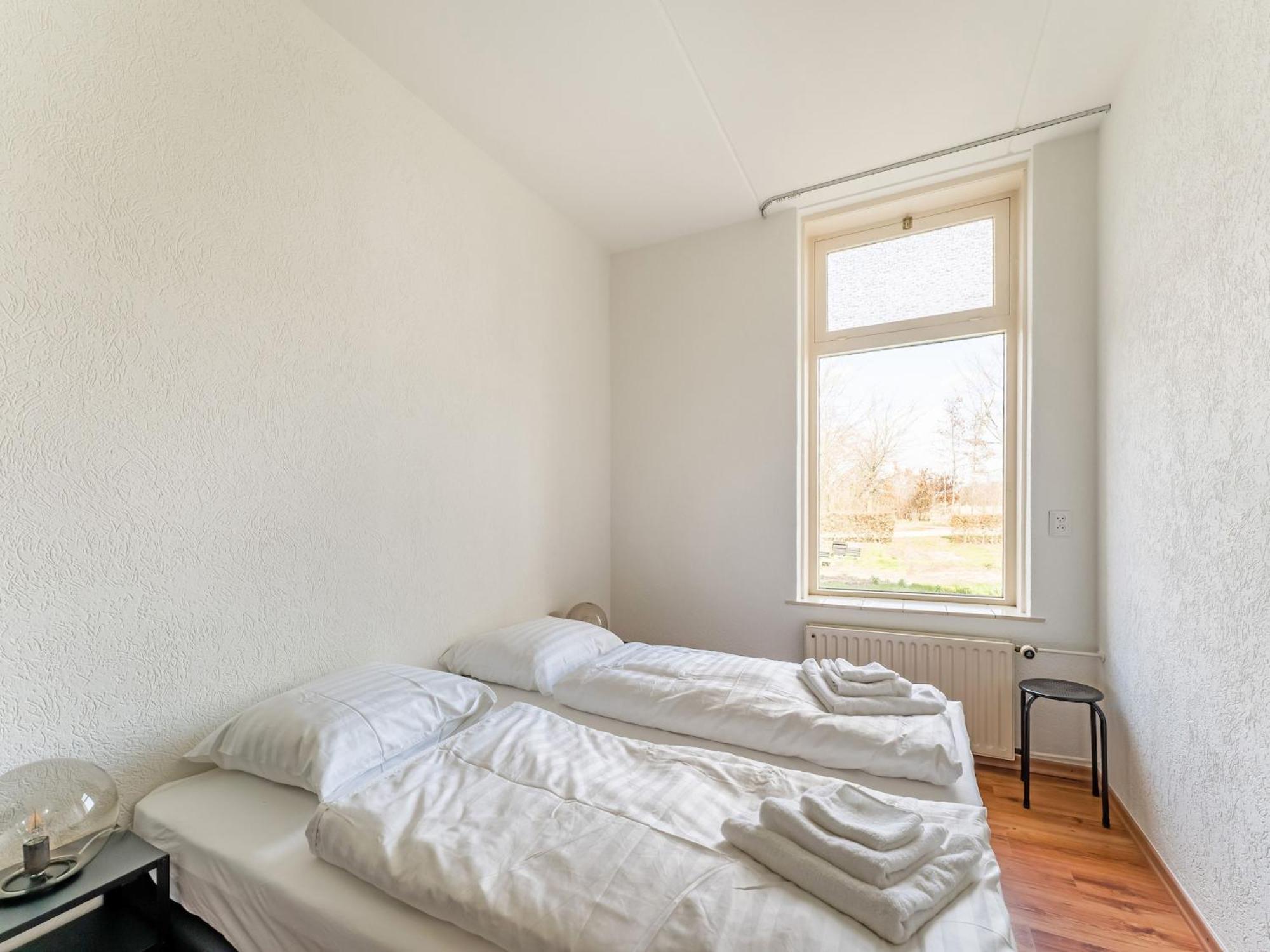 Spacious Farmhouse In Silvolde With Garden Екстер'єр фото