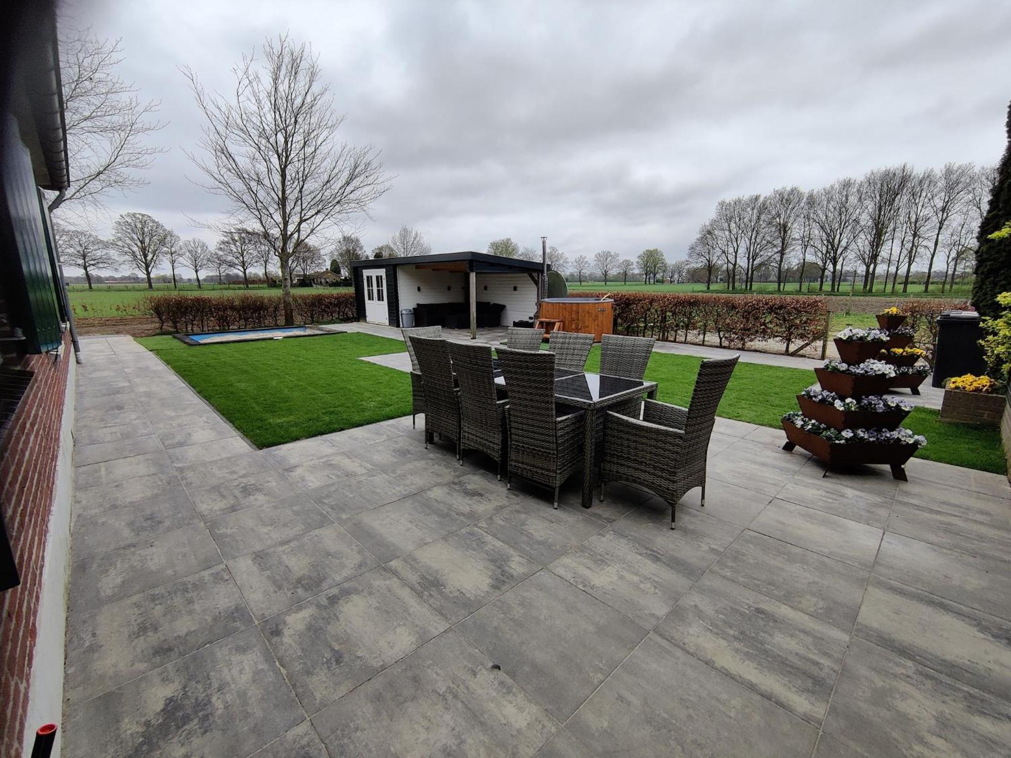 Spacious Farmhouse In Silvolde With Garden Екстер'єр фото